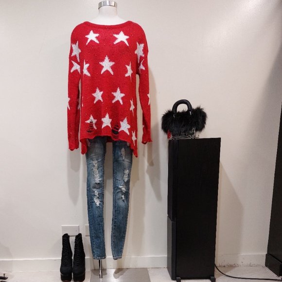 💥HOT ITEM💥Seeing Stars Speckled Distressed Lennon Sweater in Scarlet Red - Picture 8 of 16